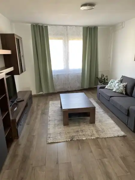 kiadó lakás, Paks