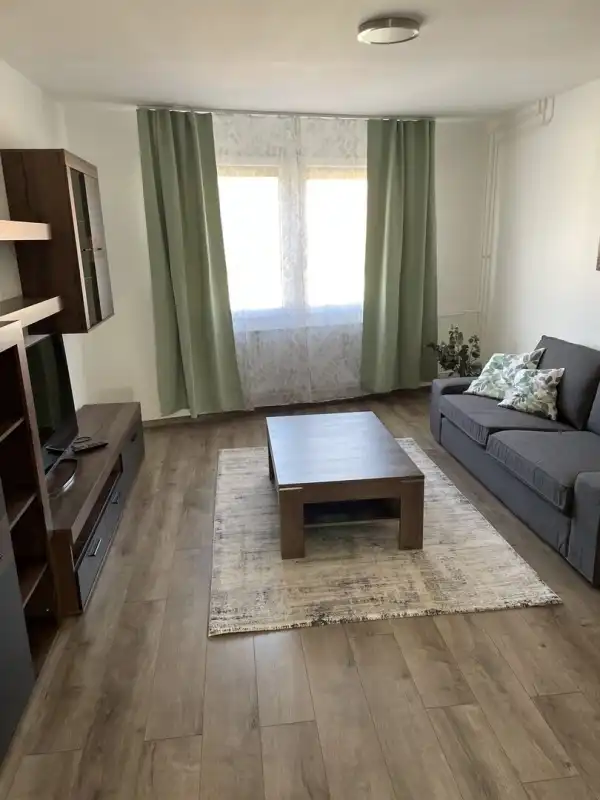 Kiadó lakás, Paks 3 szoba 76 m² 330 E Ft/hó