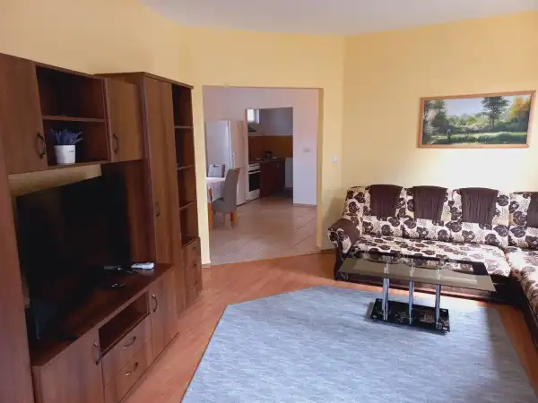 Kiadó lakás, Paks 3 szoba 72 m² 250 E Ft/hó