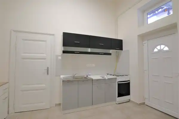 Kiadó lakás, Szeged 2 szoba 45 m² 140 E Ft/hó