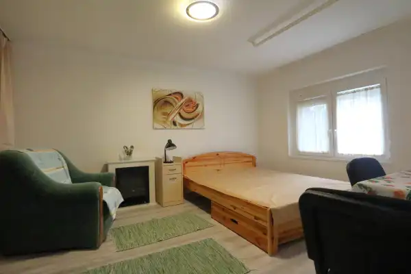 Kiadó lakás, Szeged 1 szoba 27 m² 110 E Ft/hó
