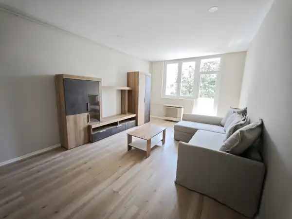 Kiadó lakás, Szeged 2 szoba 54 m² 190 E Ft/hó