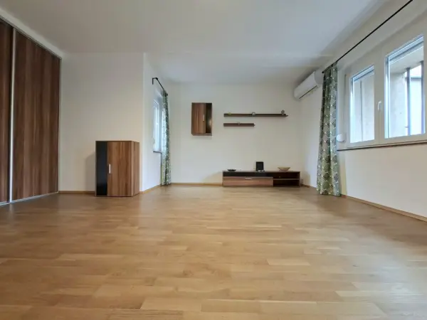 Kiadó lakás, Szombathely 2 szoba 55 m² 180 E Ft/hó