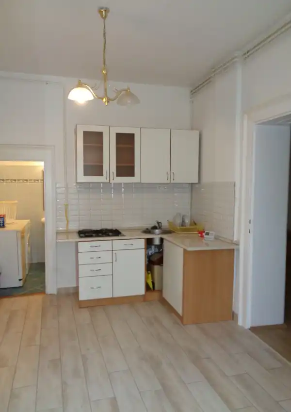 Kiadó lakás, Vác 1 szoba 43 m² 170 E Ft/hó