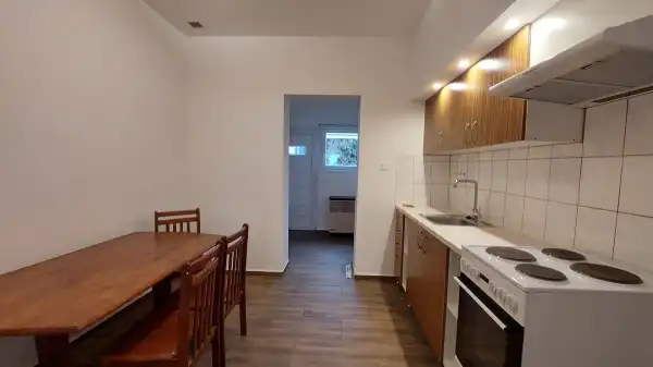 Kiadó lakás, Vác 1 szoba 40 m² 180 E Ft/hó