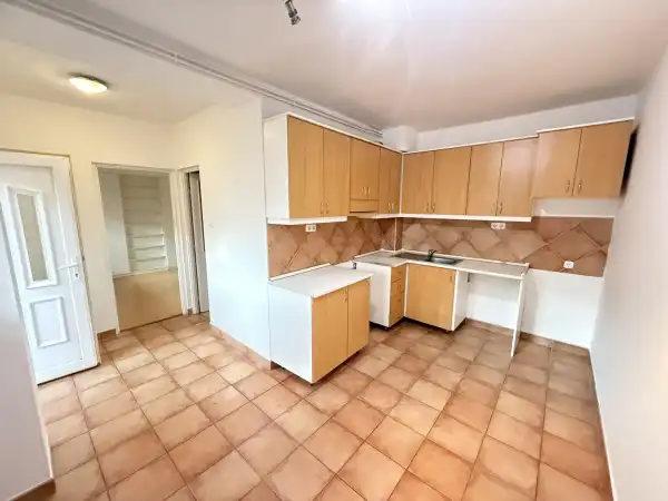 Kiadó lakás, Vác 1 szoba 40 m² 150 E Ft/hó