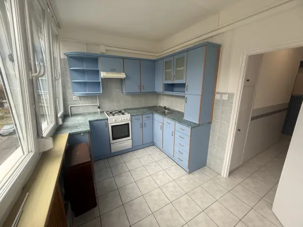 Kiadó lakás, Vác 2 szoba 56 m² 185 E Ft/hó