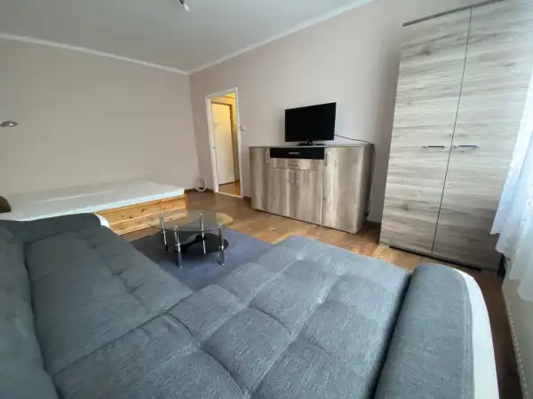 Kiadó panel lakás, Békéscsaba 1 szoba 38 m² 90 E Ft/hó