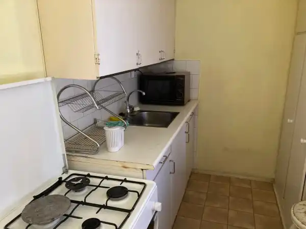 Kiadó panel lakás, Budapest, III. kerület 1+2 szoba 40 m² 165 E Ft/hó