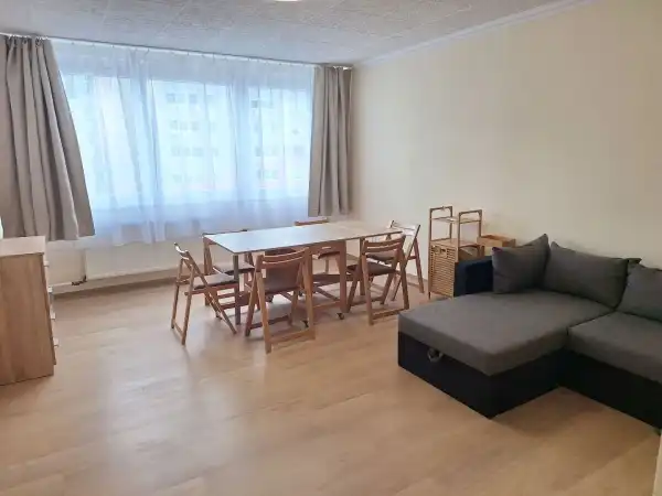 Kiadó panel lakás, Budapest, XXI. kerület 2 szoba 46 m² 200 E Ft/hó
