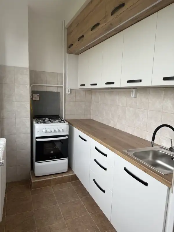 Kiadó panel lakás, Dunaújváros 2 szoba 53 m² 140 E Ft/hó
