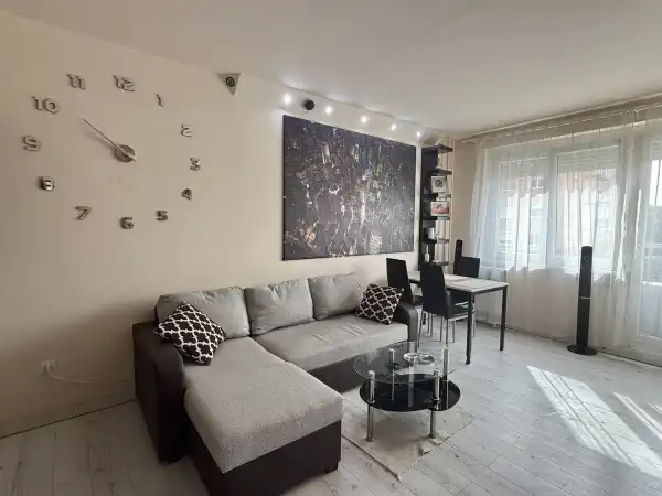 Kiadó panel lakás, Székesfehérvár 2 szoba 53 m² 230 E Ft/hó