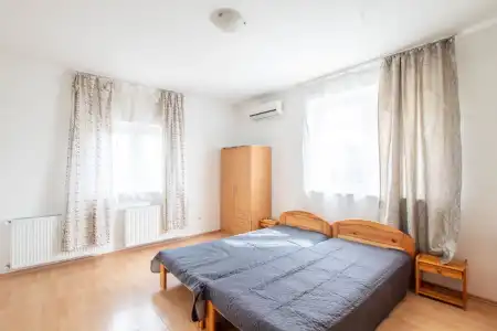 kiadó panzió, Vecsés