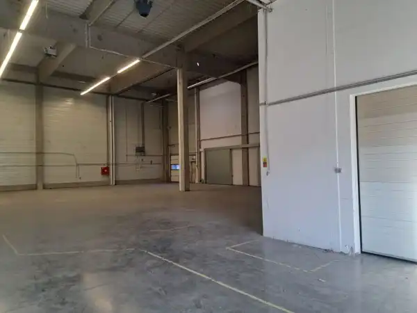 Kiadó raktár, Budapest, III. kerület 900 m² 2.19 M Ft/hó + Áfa