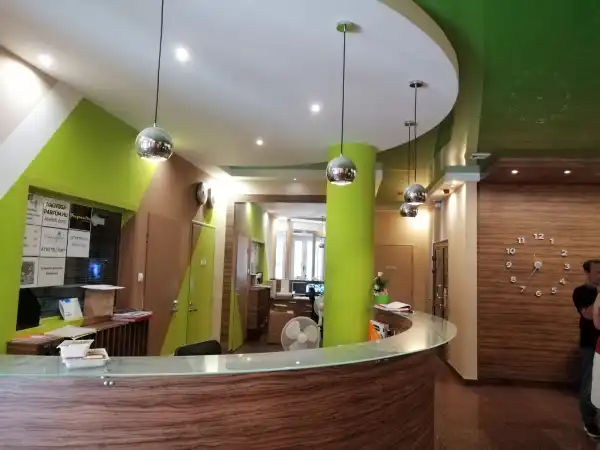 Kiadó újszerű iroda, Budapest, VI. kerület 6 szoba 275 m² 980 E Ft/hó + Áfa