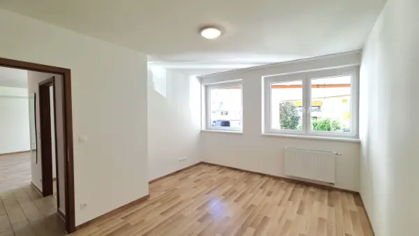 Kiadó újszerű iroda, Budapest, XIII. kerület 3 szoba 70 m² 395 E Ft/hó + Áfa