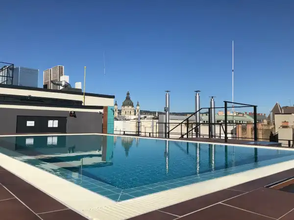 Kiadó újszerű lakás, Budapest, VI. kerület 3 szoba 73 m² 527 E Ft/hó