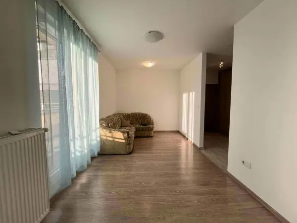 Kiadó újszerű lakás, Budapest, XIII. kerület 2 szoba 39 m² 250 E Ft/hó