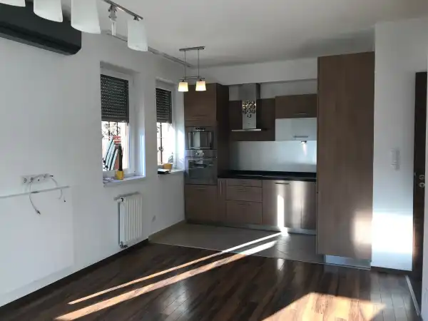 Kiadó újszerű lakás, Budapest, XIV. kerület 2+2 szoba 73 m² 400 E Ft/hó