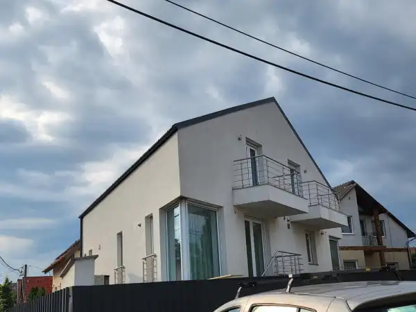 Kiadó újszerű lakás, Budapest, XXII. kerület 2+2 szoba 120 m² 450 E Ft/hó