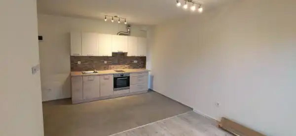 Kiadó újszerű lakás, Nyíregyháza 2 szoba 40 m² 130 E Ft/hó