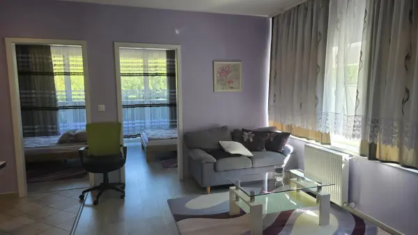 Kiadó újszerű lakás, Pécs 1+2 szoba 50 m² 200 E Ft/hó