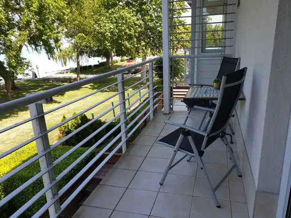 Kiadó újszerű lakás, Siófok 1 szoba 32 m² 150 E Ft/hó