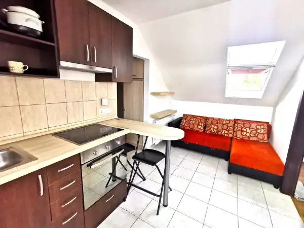 Kiadó újszerű lakás, Vác 1+2 szoba 30 m² 190 E Ft/hó