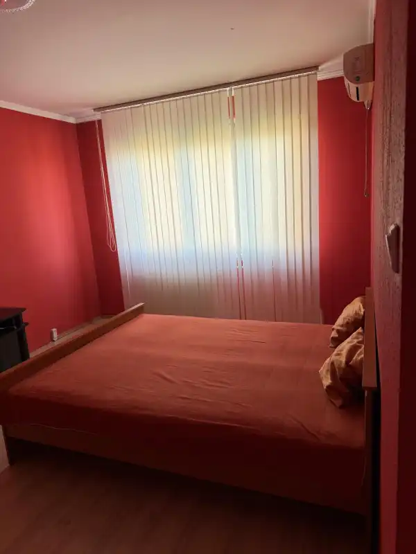 Kiadó újszerű panel lakás, Dunaújváros 1 szoba 35 m² 110 E Ft/hó