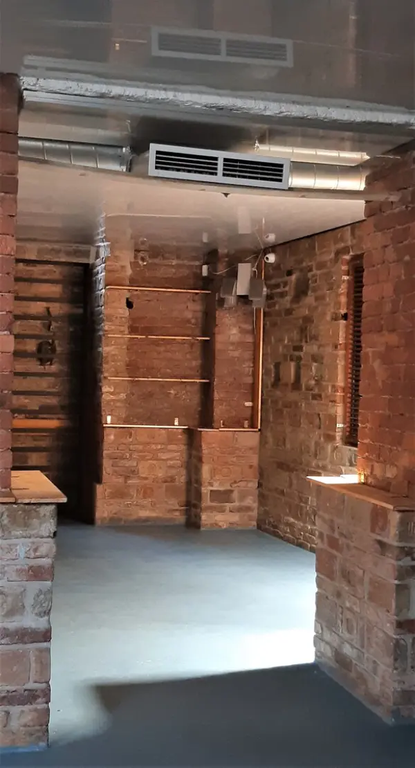 Kiadó újszerű üzlethelyiség utcai bejáratos, Budapest, II. kerület 6 szoba 175 m² 903 E Ft/hó + Áfa