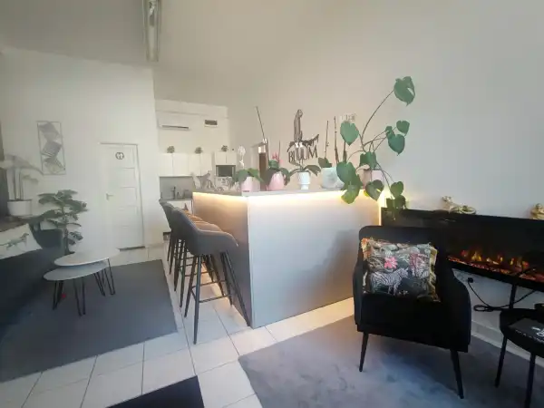 Kiadó újszerű üzleti ingatlan, Gödöllő 4 szoba 100 m² 350 E Ft/hó