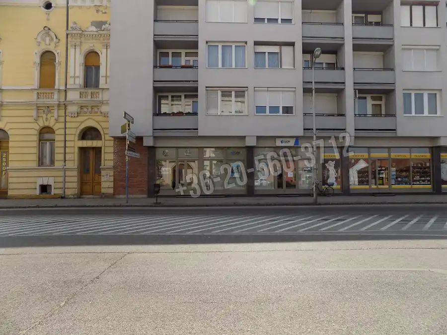 kiadó üzlet, Pápa