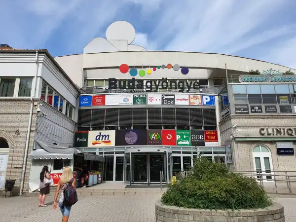 Kiadó üzlethelyiség üzletházban, Budapest, II. kerület 1 szoba 23 m² 120 E Ft/hó